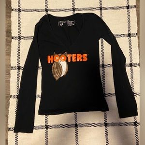 Hooters black long sleeve t-shirt size XS